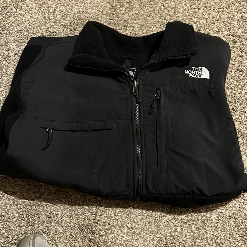 Mens Denali NorthFace jacket. SzXL in like new condition.